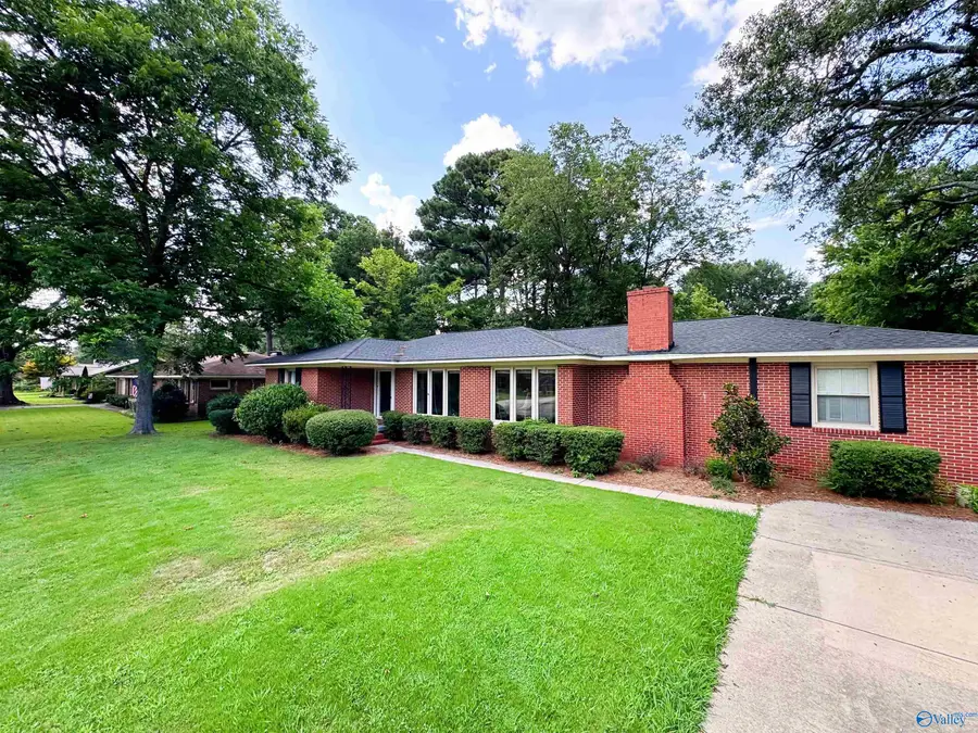 2106 Woodmont Drive, Decatur, AL 35601 - Image #3