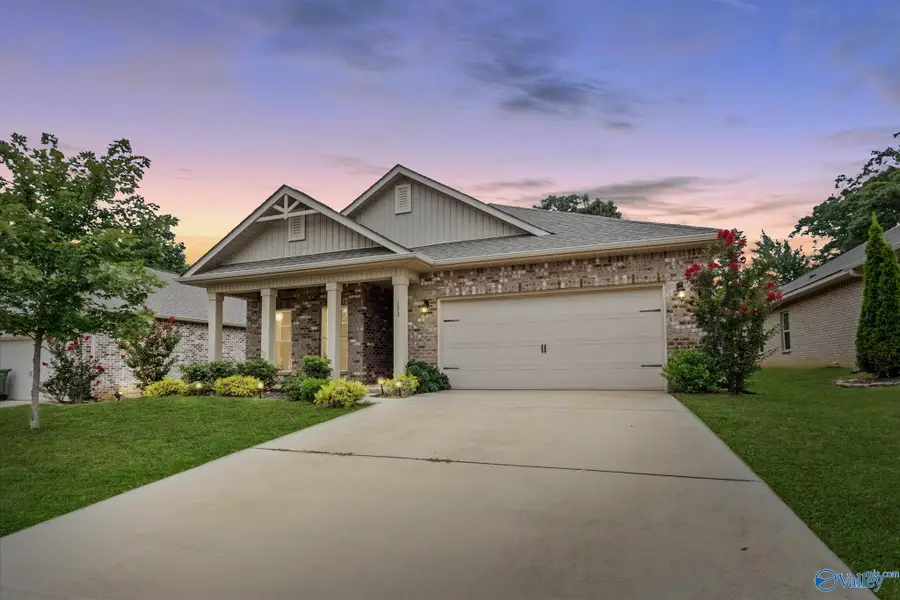 173 Heritage Brook Drive Nw, Madison, AL 35757 - Image #2