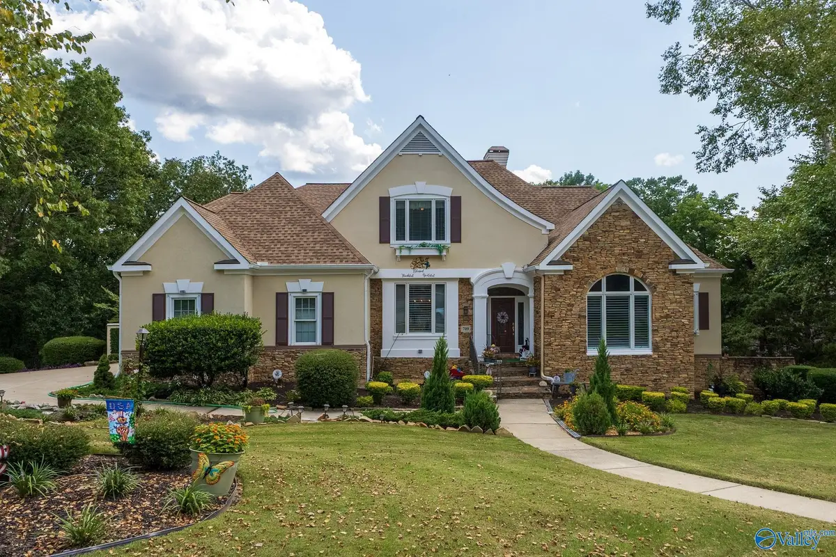 709 Tannahill Drive Se, Huntsville, AL 35802 - Image #1