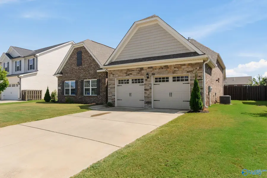 24389 Beacon Circle, Athens, AL 35613 - #3