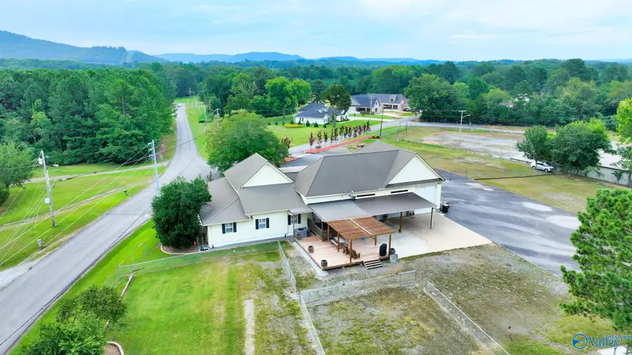 2981 Bob Jones Road, Scottsboro, AL 35769 - Image #2