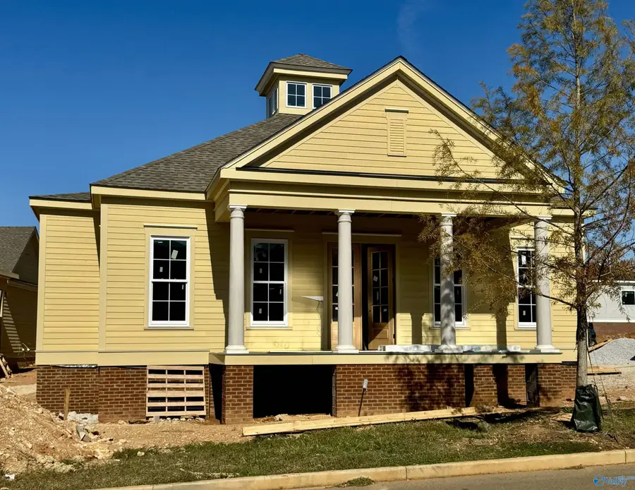 10 Angell Street Nw, Huntsville, AL 35806 - Image #2