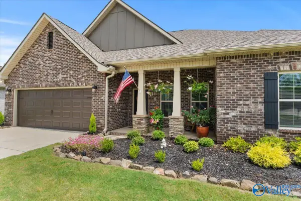 7137 Hickory Cove Way, Gurley, AL 35748