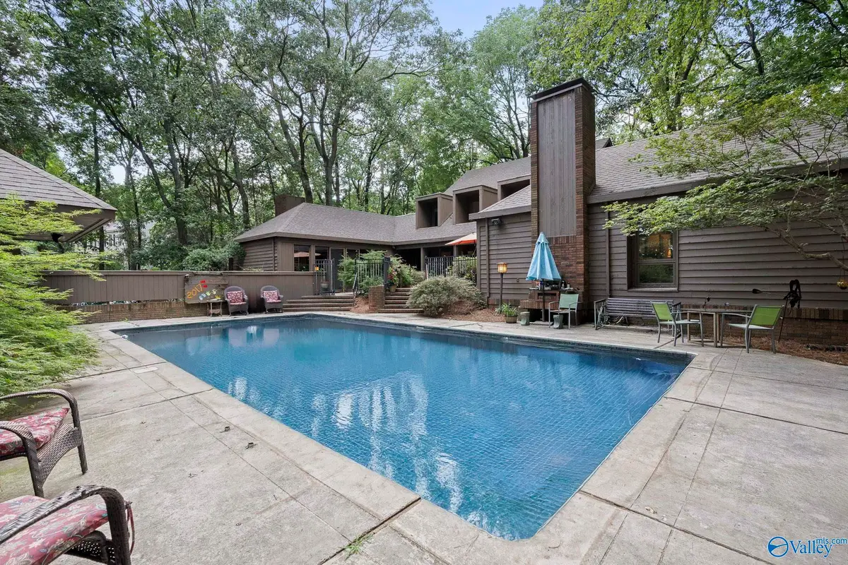 2302 Covemont Drive Se, Huntsville, AL 35801 - Image #1