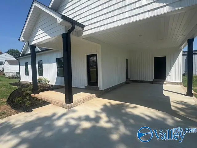 711 Highland Avenue, Muscle Shoals, AL 35661 - Image #2