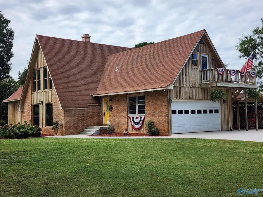 1312 Whispering Hills Circle Nw, Hartselle, AL 35640 - Image #2