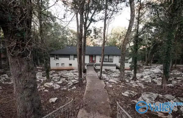 2106 Apache Road, Huntsville, AL 35810