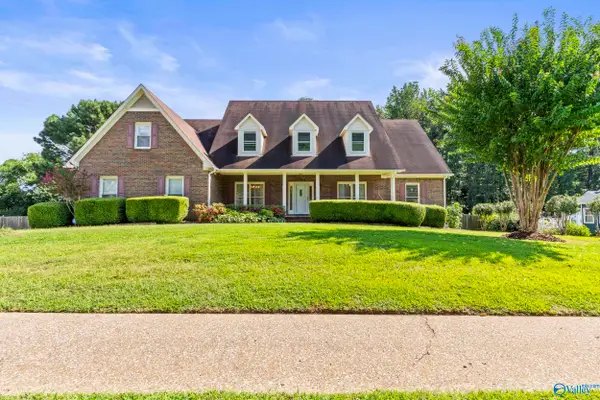 122 Navaho Trail, Huntsville, AL 35806