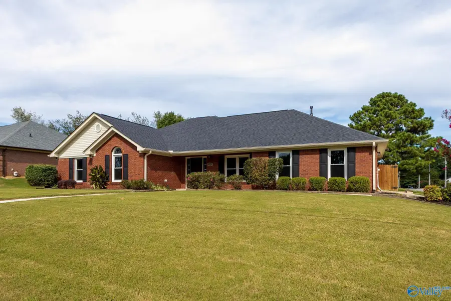 290 Knox Creek Trail Nw, Madison, AL 35757 - Image #3