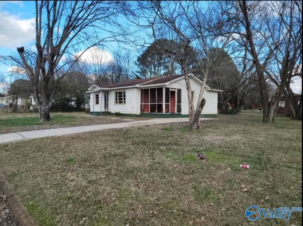 1600 Armstrong Street Nw, Huntsville, AL 35816 - Image #1