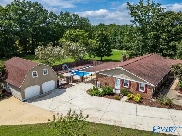 354 Hills Chapel Road, Hazel Green, AL 35750