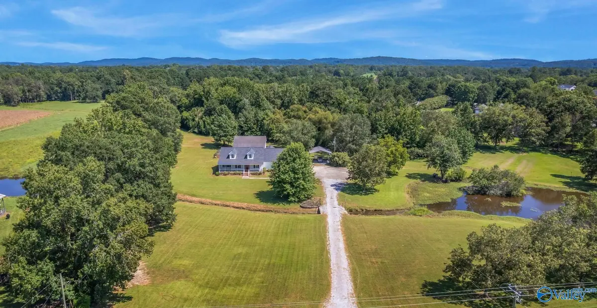 1010 Cedar Bend Road S, Southside, AL 35907 - #1