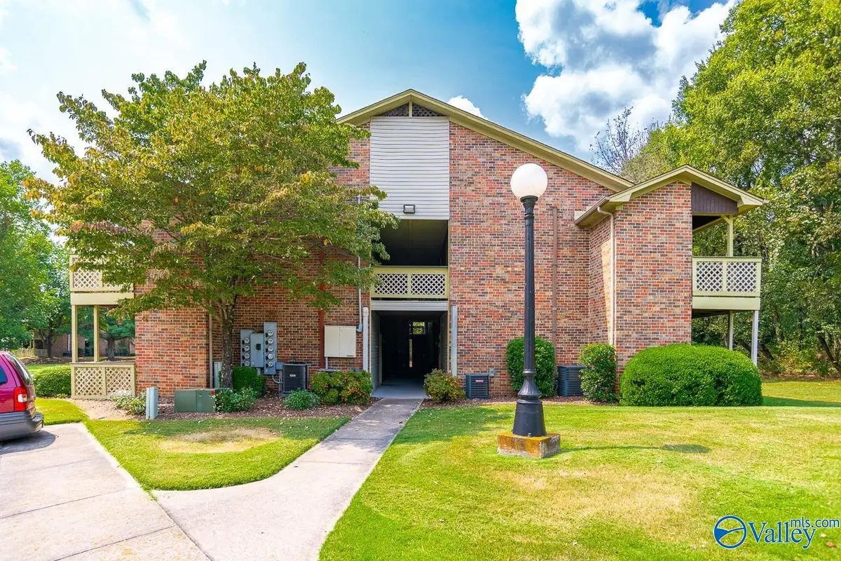 4912 Seven Pine Circle #7, Huntsville, AL 35816 - Image #1