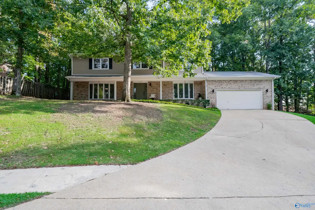 2504 Glen Echo Circle, Huntsville, AL 35803 - #1