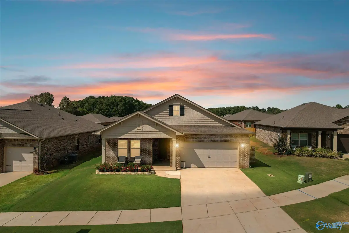 7004 Oakleigh Rose Drive, Huntsville, AL 35806 - Image #1