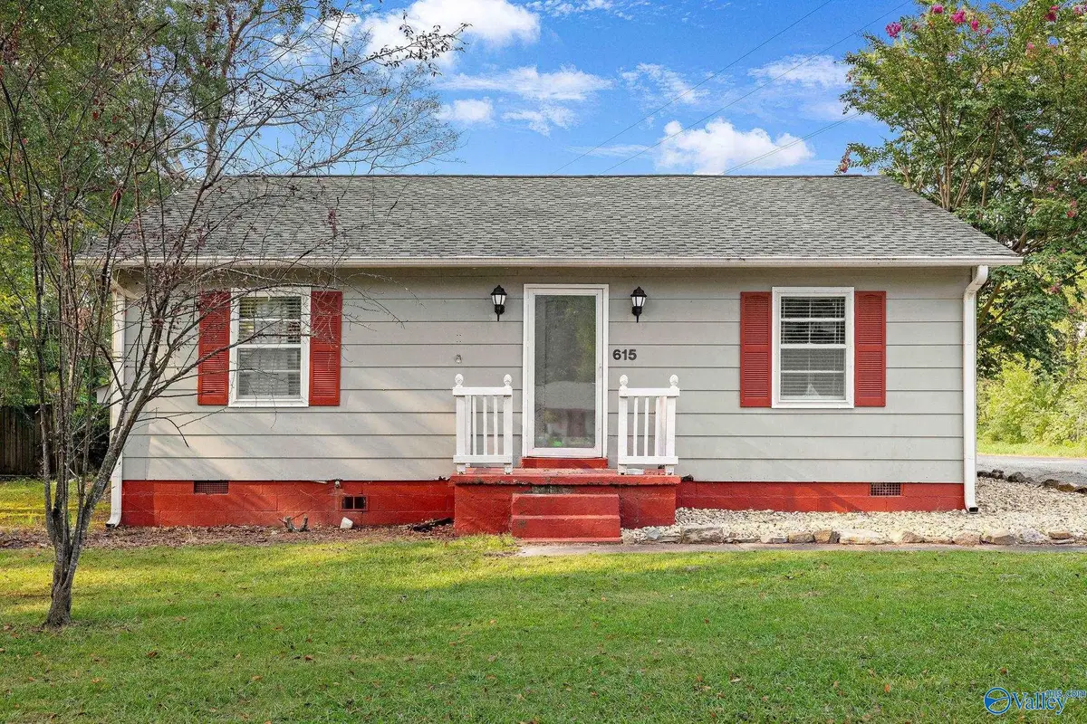 615 Curry Street Nw, Hartselle, AL 35640 - Image #1