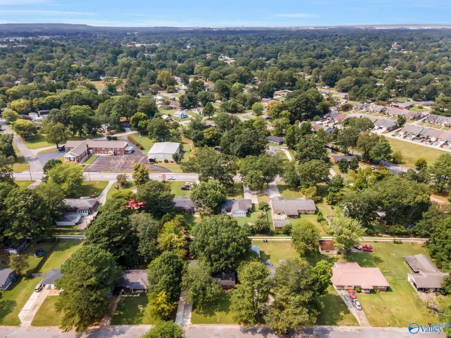 416 Everett Drive Sw, Decatur, AL 35601 - Image #3