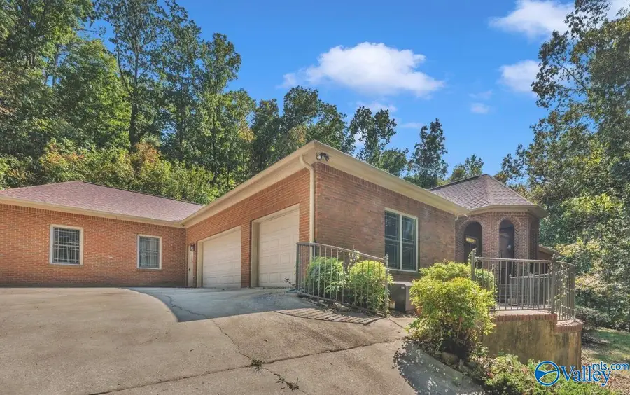 195 Heritage Road, Oneonta, AL 35121 - Image #2