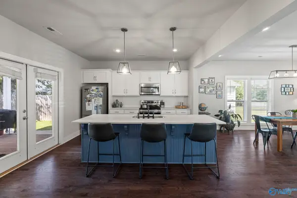 2014 Summer Street Sw, Huntsville, AL 35805