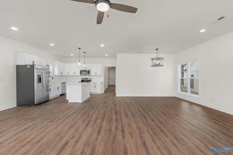21254 Scuttle Street, Athens, AL 35611 - #3