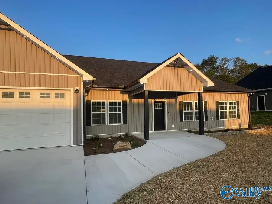 146 Carrington Lane, Albertville, AL 35950 - Image #2
