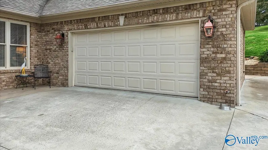 1092 Heritage Drive, Guntersville, AL 35976 - Image #3