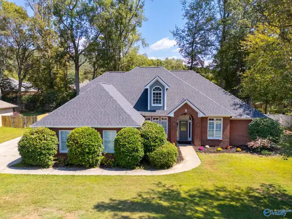 120 Cheval Blvd Se, Brownsboro, AL 35741