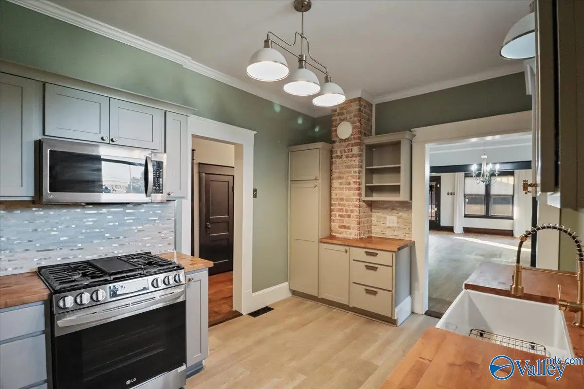 812 Well Street Ne, Decatur, AL 35601 - Image #1