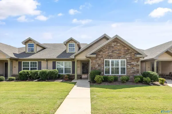 184 Moore Farm Circle Nw #184, Huntsville, AL 35806