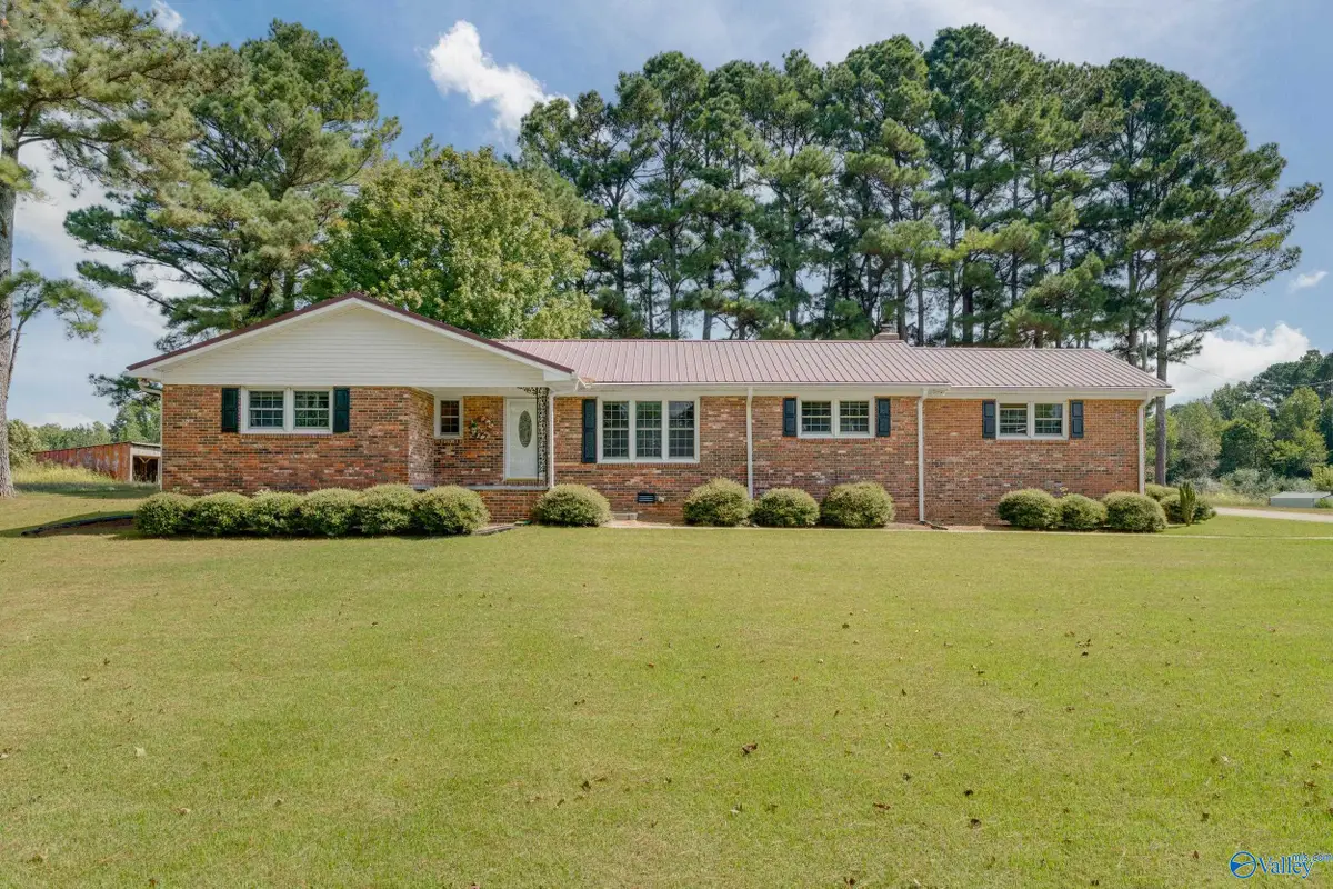 598 Old Huntsville Road, Fayetteville, TN 37334 - Image #1