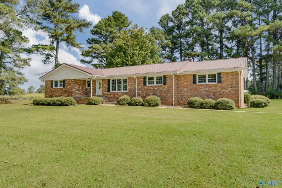 598 Old Huntsville Road, Fayetteville, TN 37334 - Image #2