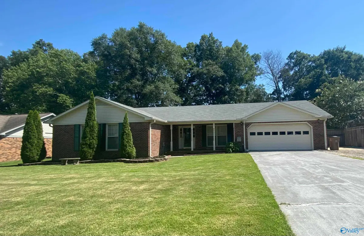 2209 SW Galahad Drive, Decatur, AL 35603 - Image #1