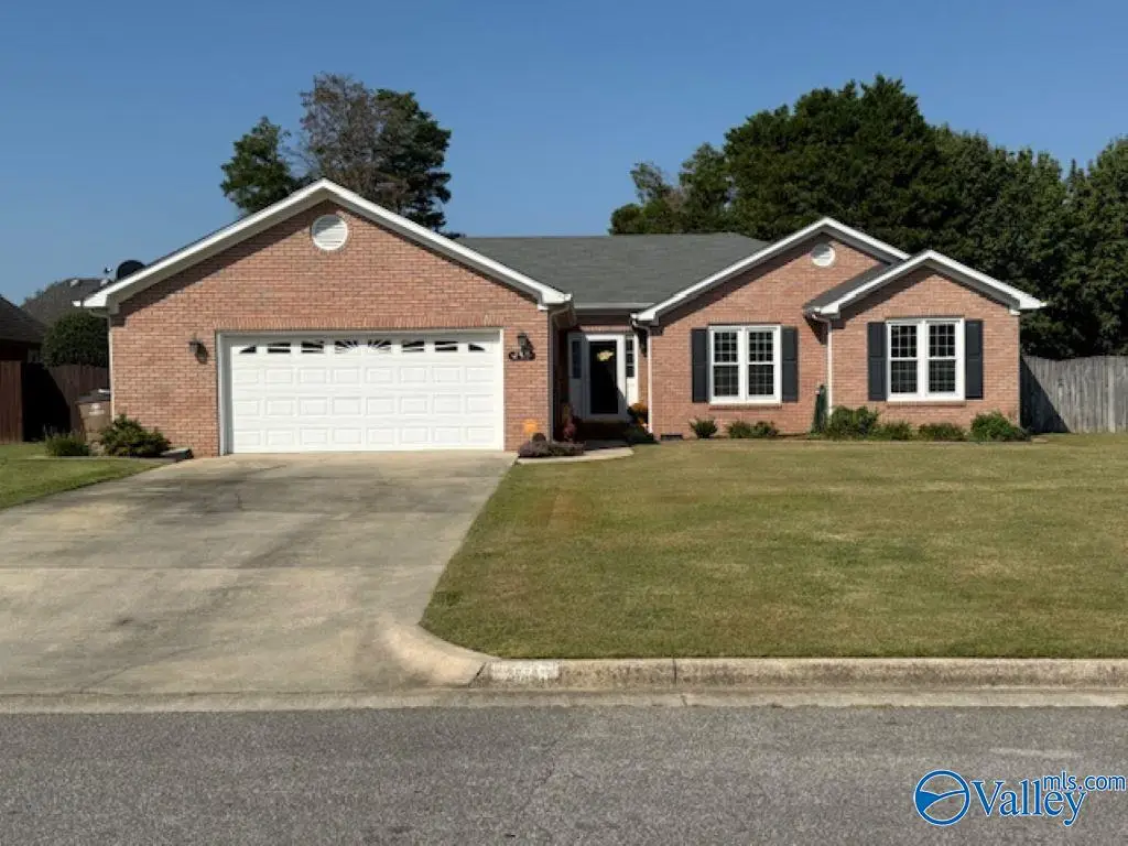 2915 Whiteford Drive, Decatur, AL 35603 - Image #1
