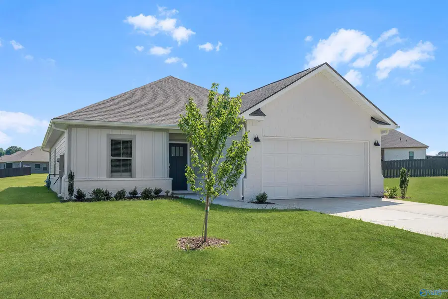 14685 Mountain Stream Drive, Athens, AL 35613 - Image #2