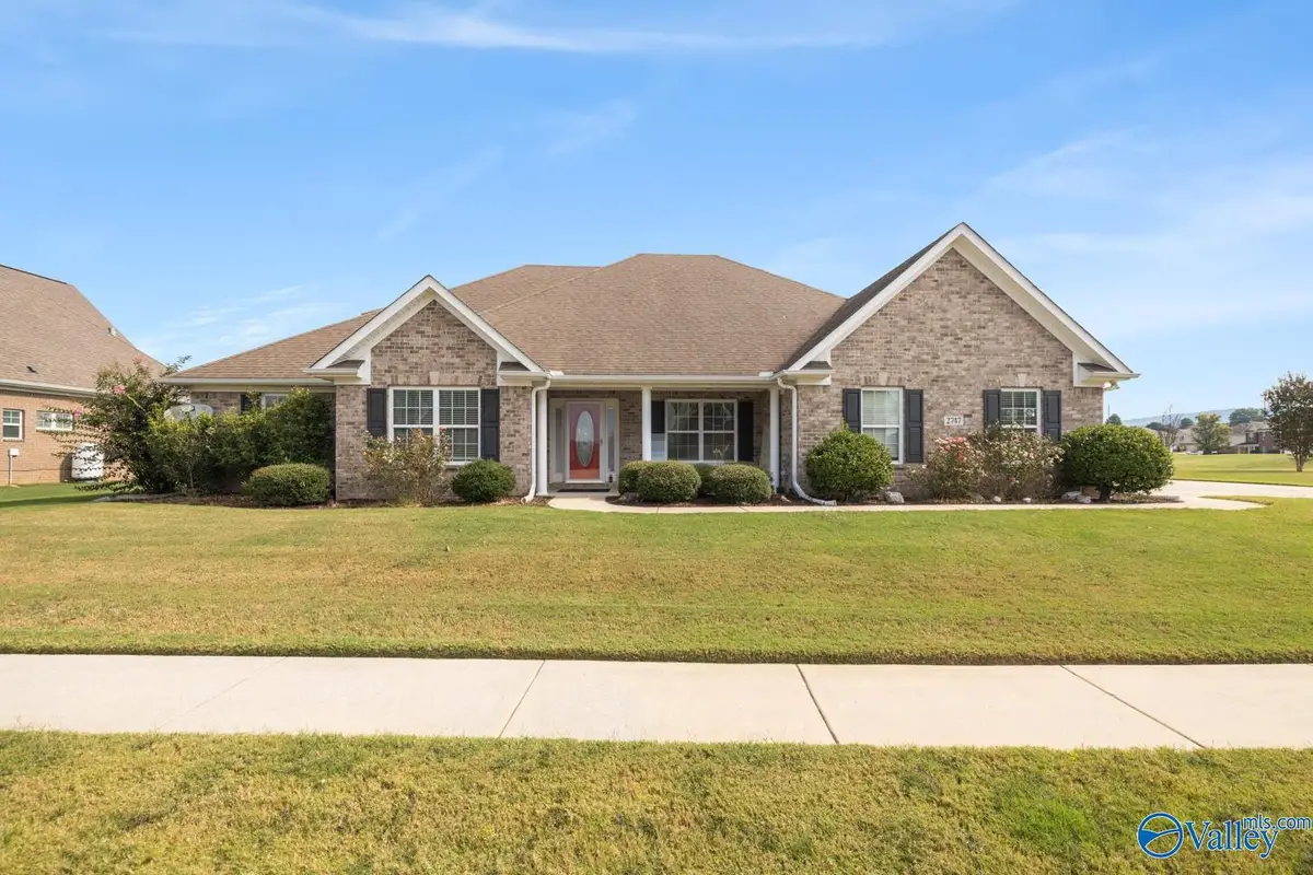 2747 Slate Drive Sw, Huntsville, AL 35803 - Image #1