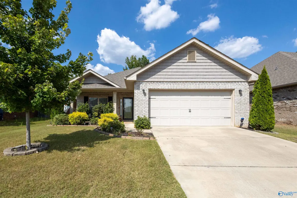 181 Heritage Brook Drive Nw, Madison, AL 35757 - Image #1