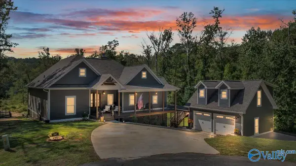 2567 Lookout Mountain Drive, Scottsboro, AL 35769