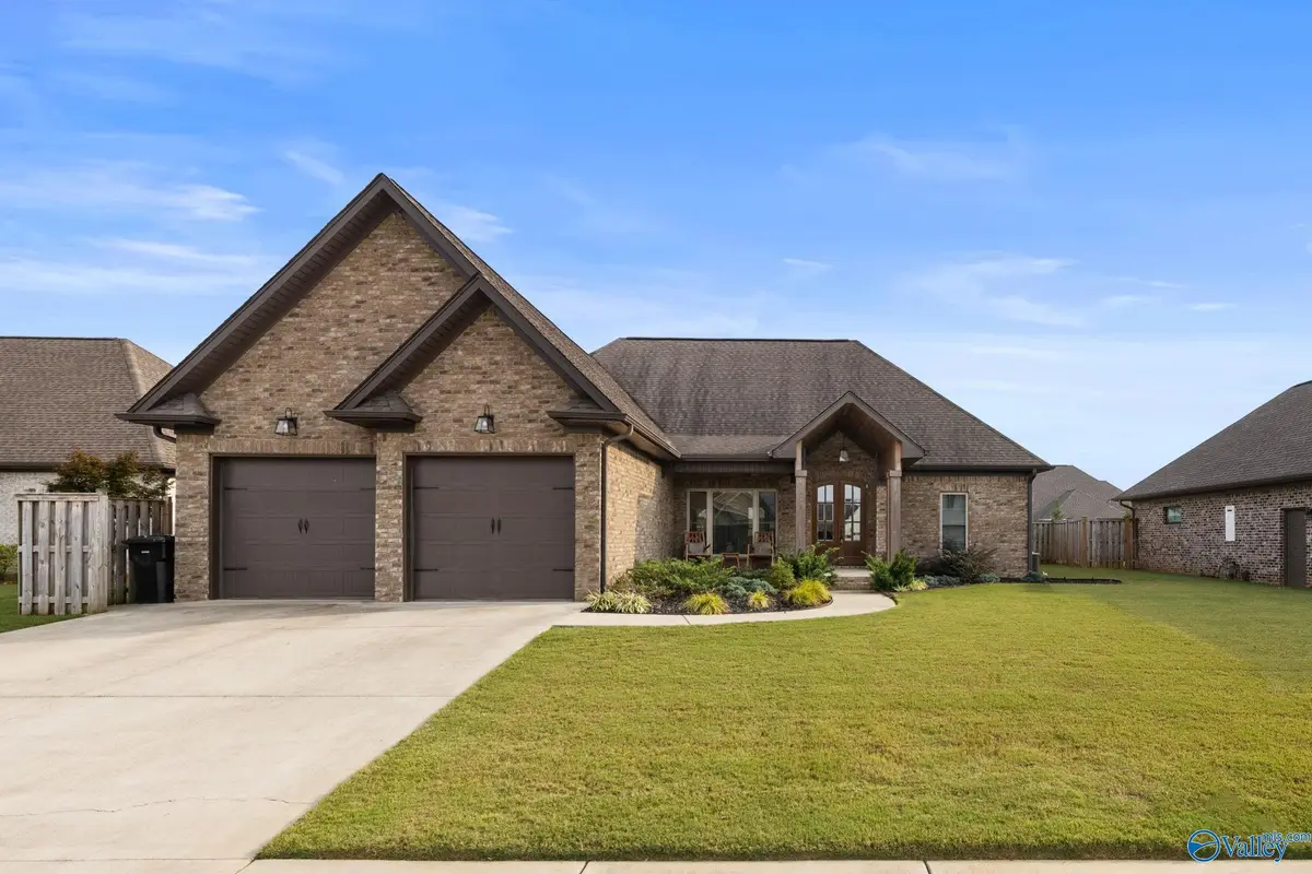 123 Ashbey Circle, Muscle Shoals, AL 35661 - Image #1