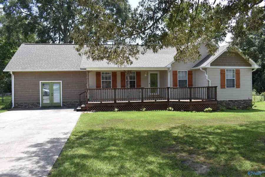 5415 Leigh Avenue, Hokes Bluff, AL 35903 - Image #2