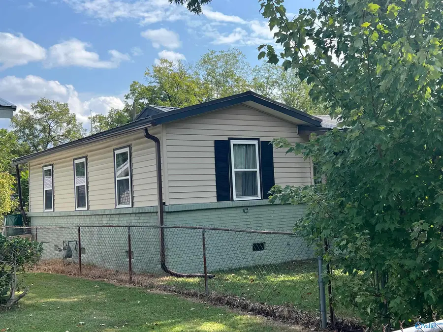302 Clark Street, Gadsden, AL 35904 - Image #3