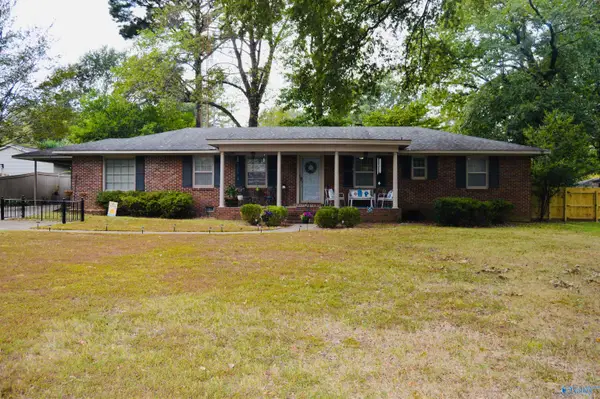 1711 Summerlane, Decatur, AL 35601