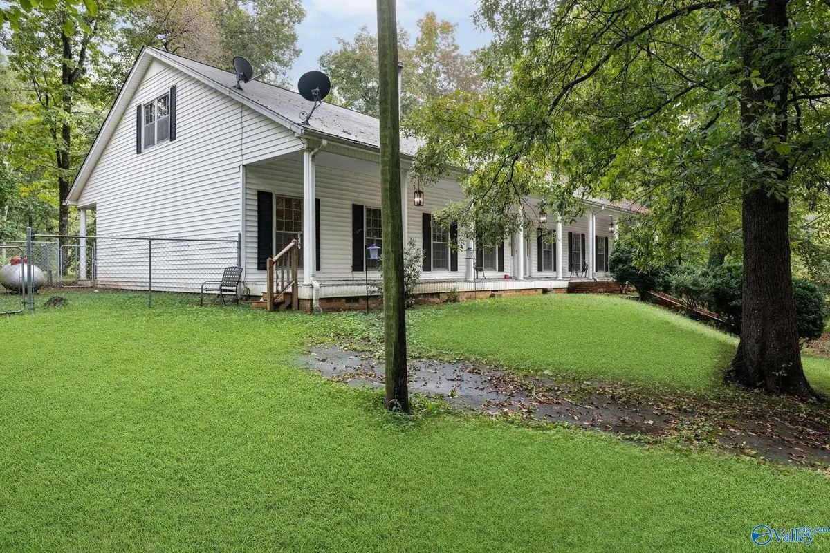27916 Aunt Ann Hill Road, Lester, AL 35647 - Image #1
