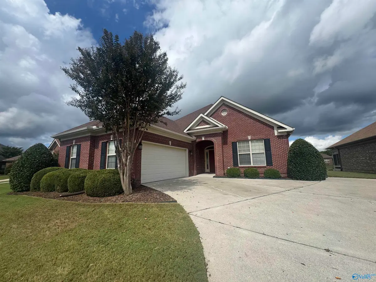 16128 Shropshire Drive Se, Huntsville, AL 35803 - Image #1