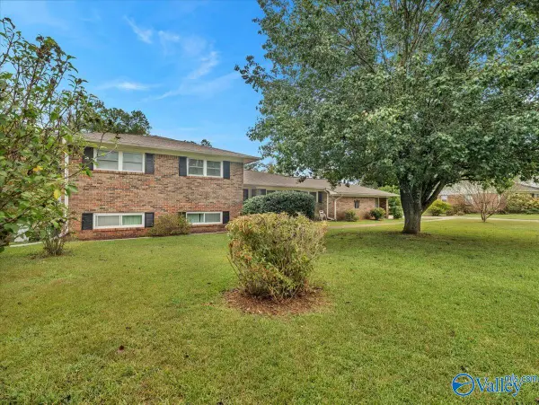 216 Canadian Drive, Scottsboro, AL 35769