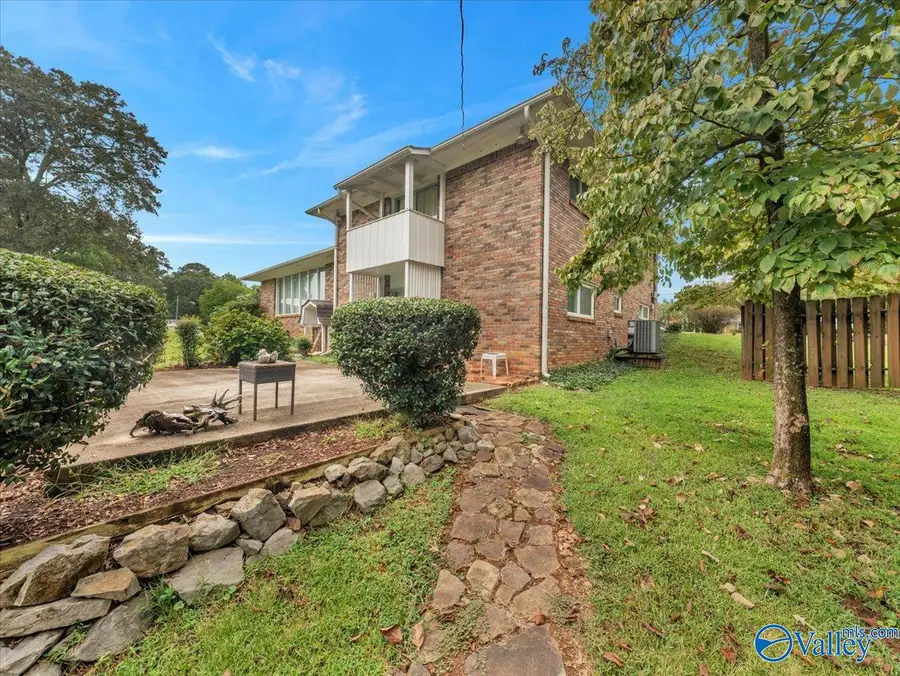 216 Canadian Drive, Scottsboro, AL 35769 - Image #3