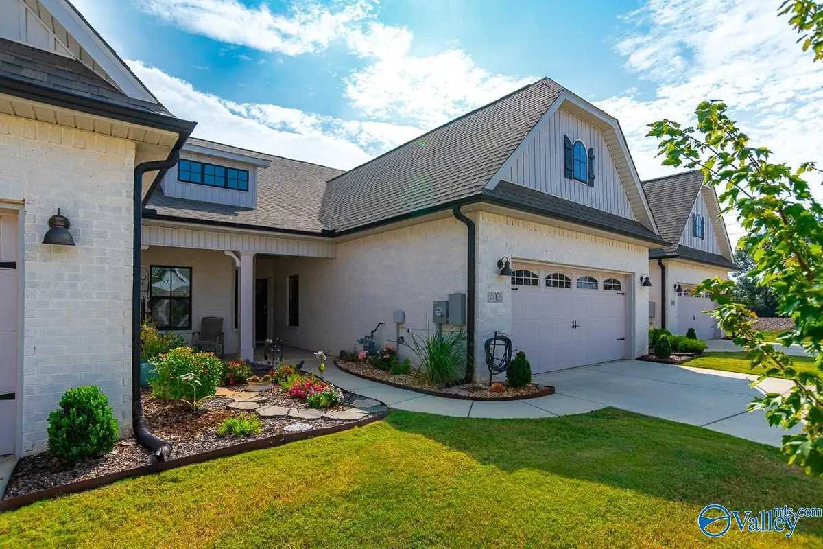 402 Tillane Park Circle Sw, Huntsville, AL 35824 - Image #1
