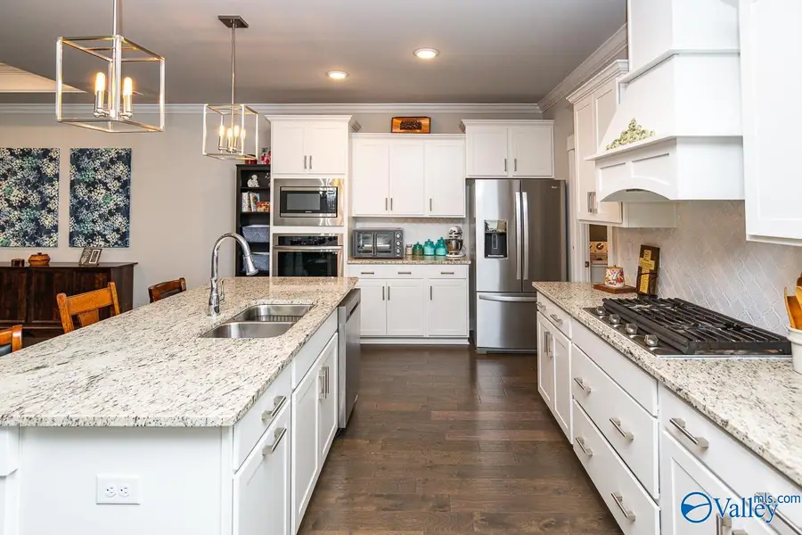 402 Tillane Park Circle Sw, Huntsville, AL 35824 - Image #3