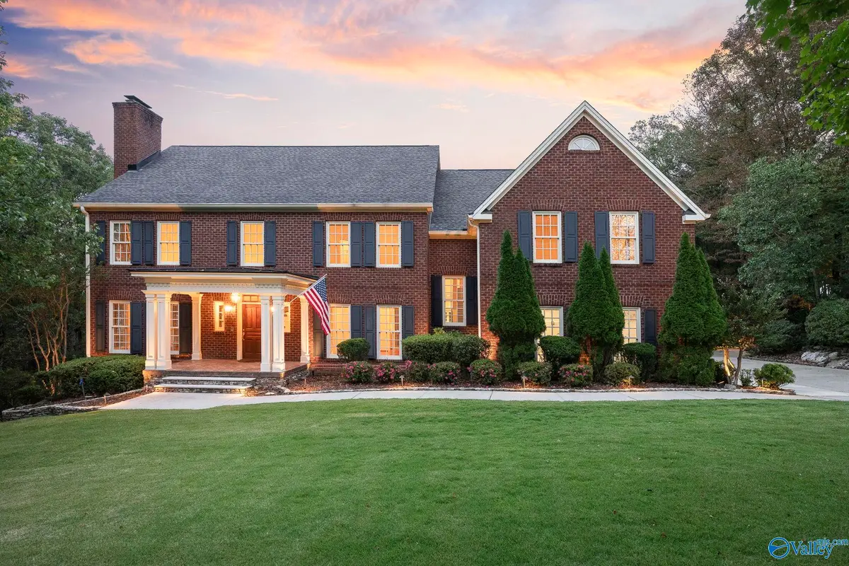 9 Asbury Road Se, Huntsville, AL 35801 - Image #1