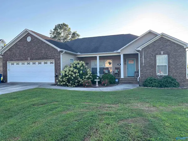 83 Lions Drive, Guntersville, AL 35976