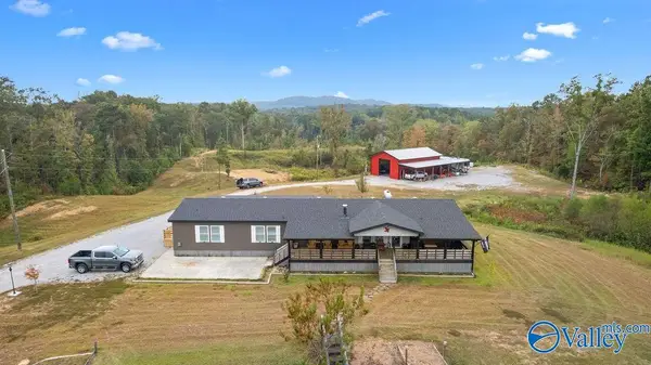 606 Red Eagle Road, Ohatchee, AL 36271